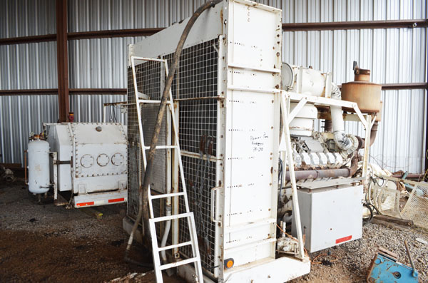 2000 Horsepower Frac and well service pump with 16V 4000 Detroit engine